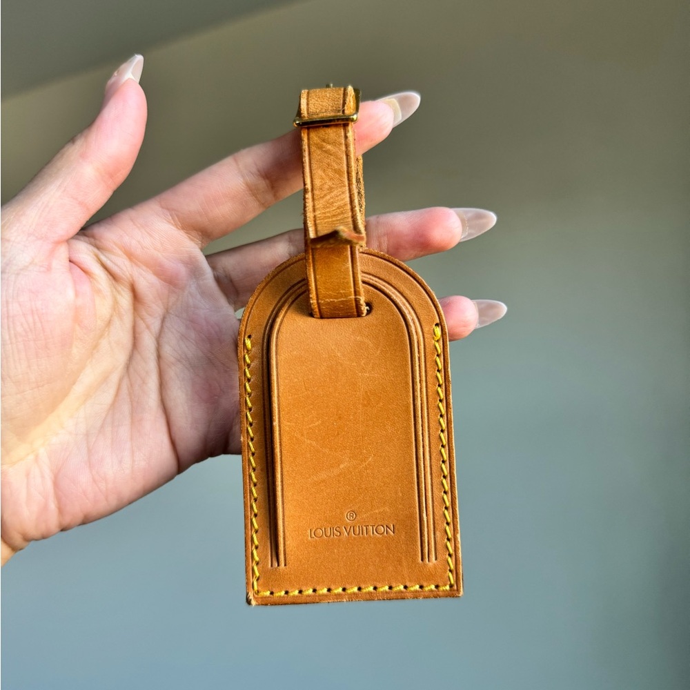 SOLD ❌ Louis Vuitton Brown Leather Vachetta Luggage Tag
